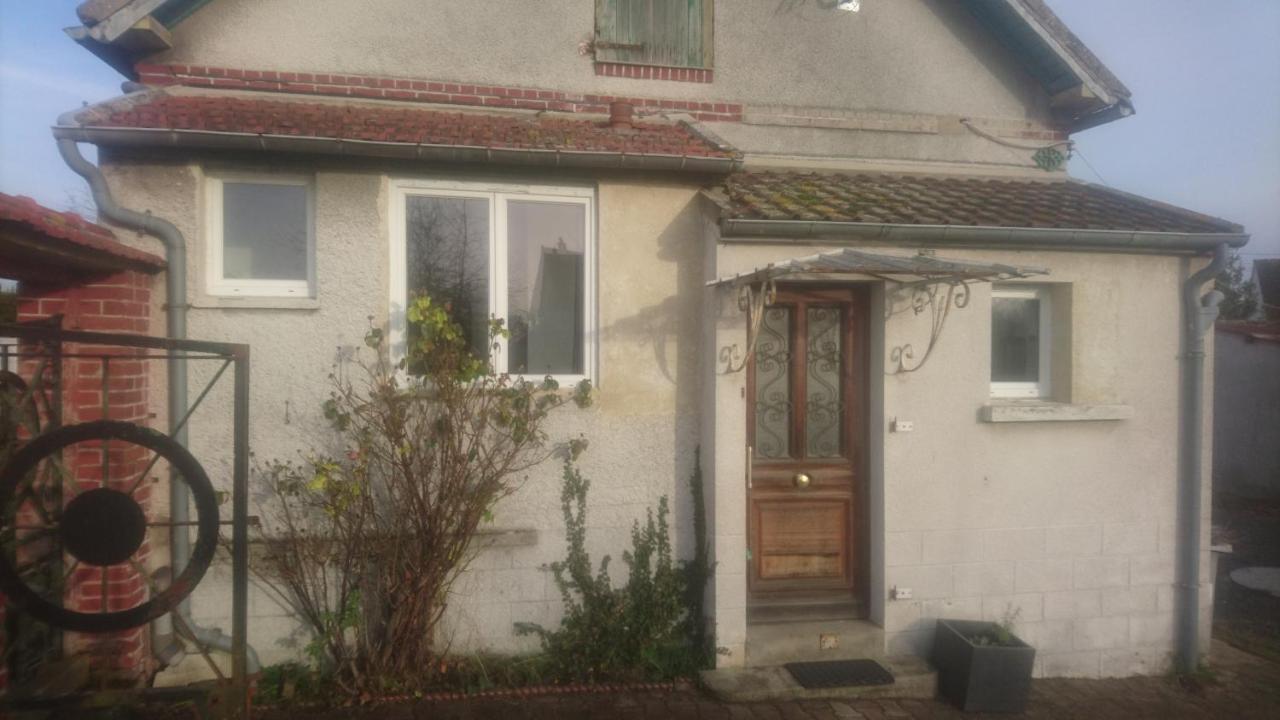 La Sarronaise Villa Pont-Sainte-Maxence Exterior foto